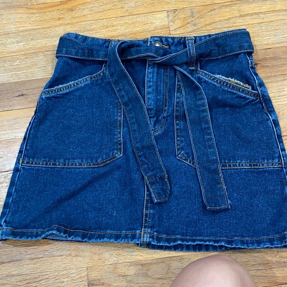 Forever 21 small mini skirt